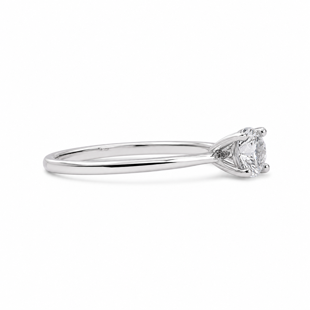 Anillo solitario Circón