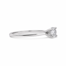 Cargar imagen en el visor de la galería, Anillo solitario Circón
