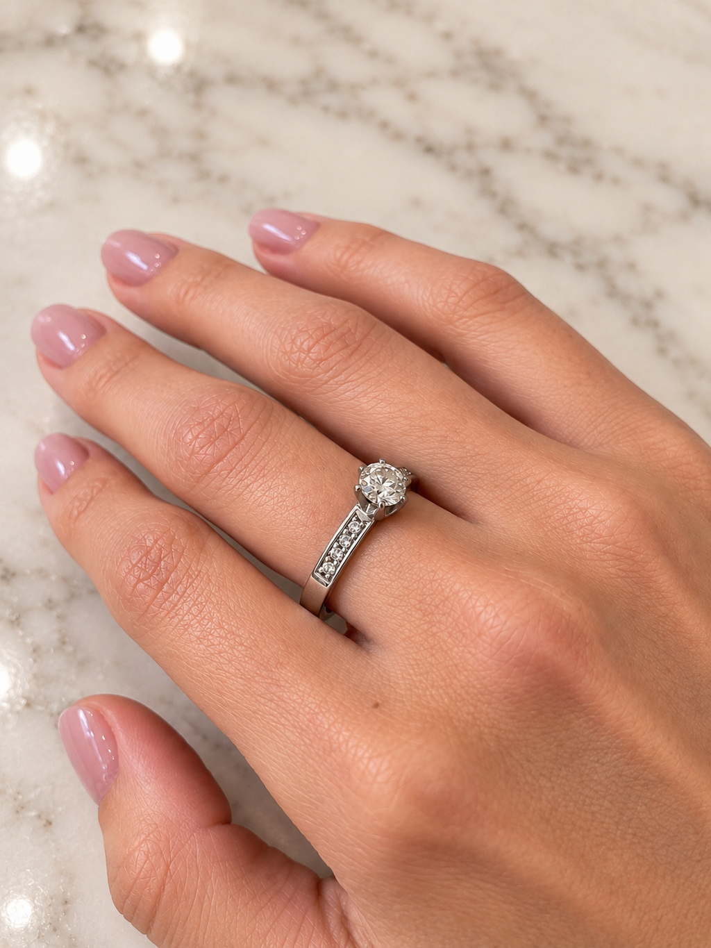 Anillo Solitario Diamante Queen