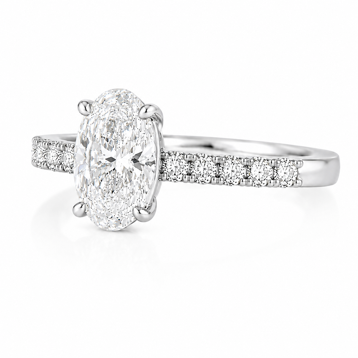Anillo Diamante Central Oval