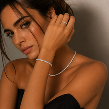 Cargar imagen en el visor de la galería, Pulsera Tennis de Diamantes en Oro Blanco 18K
