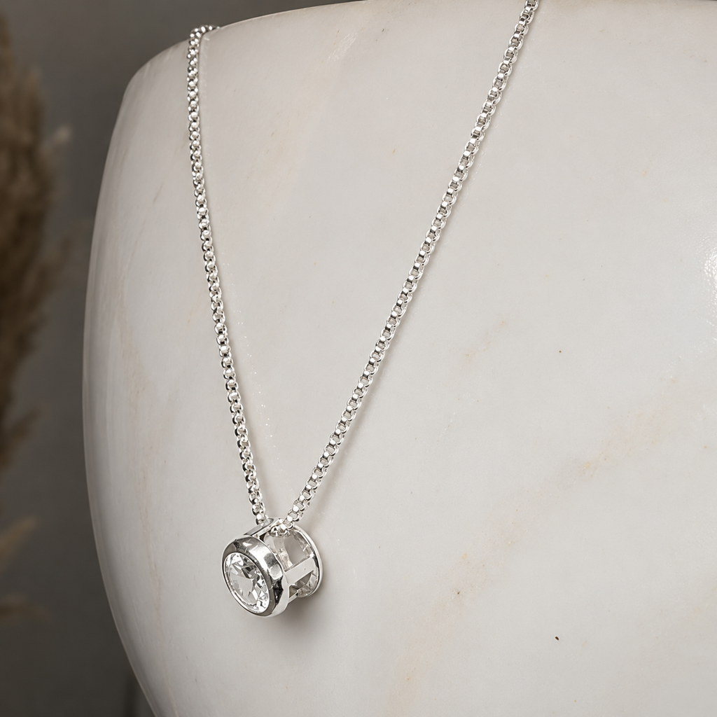 Collar Silver Punto Luz Topo