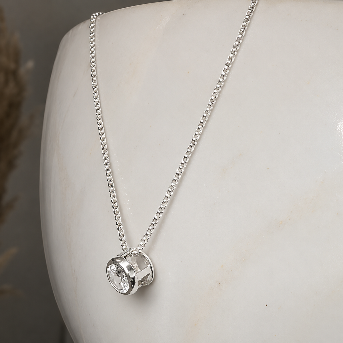 Collar Silver Punto Luz Topo