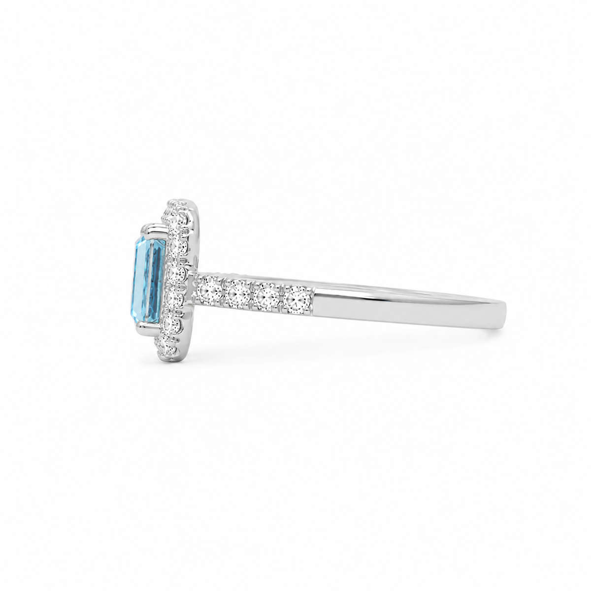 Anillo Aguamarina Diamantes Gold
