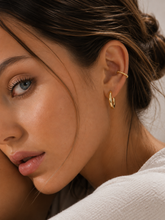 Cargar imagen en el visor de la galería, Aros Earcuff Gold Circular
