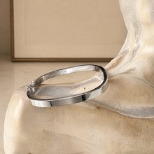 Cargar imagen en el visor de la galería, Pulsera Esclava Cuadrada
