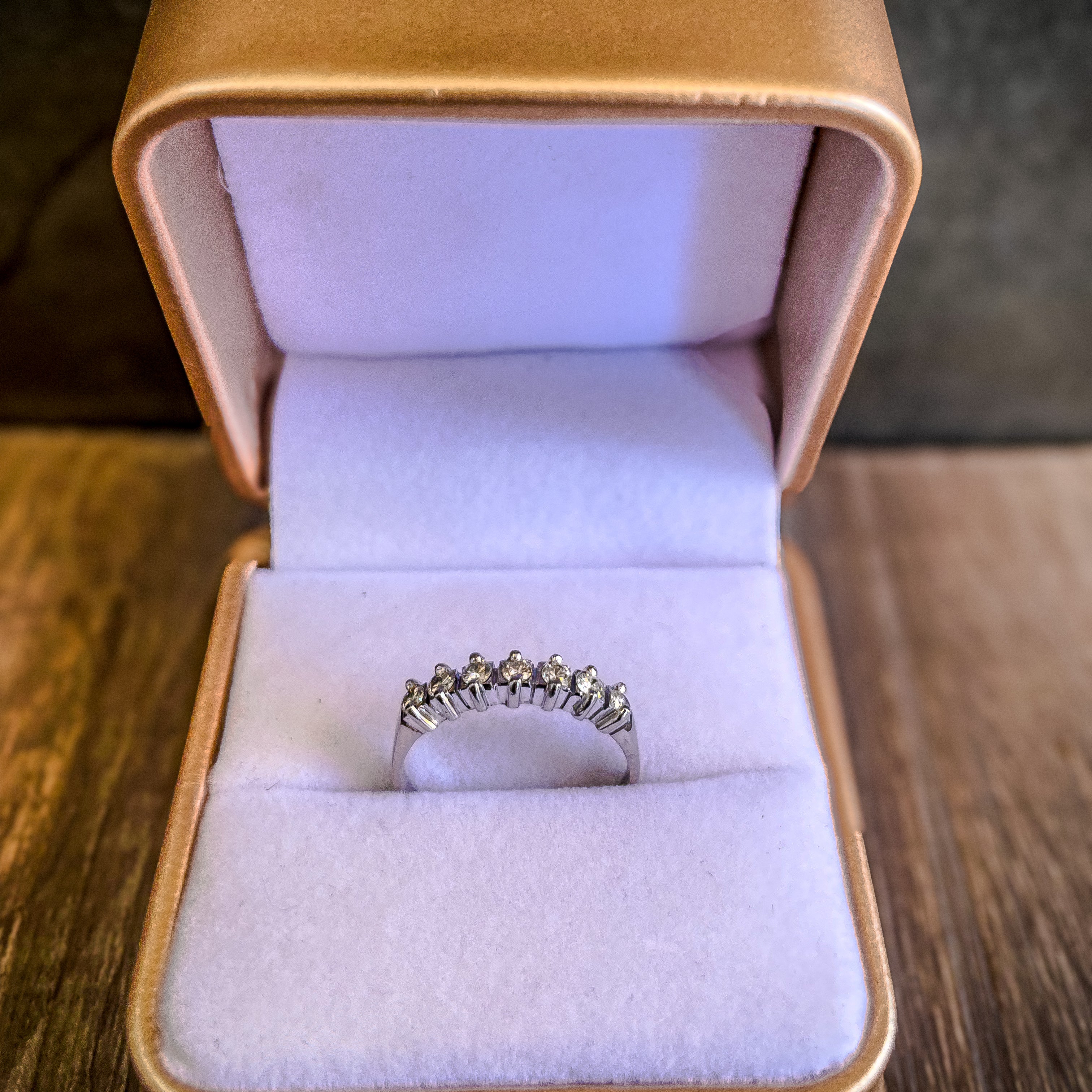 Anillo Cintillo Diamond