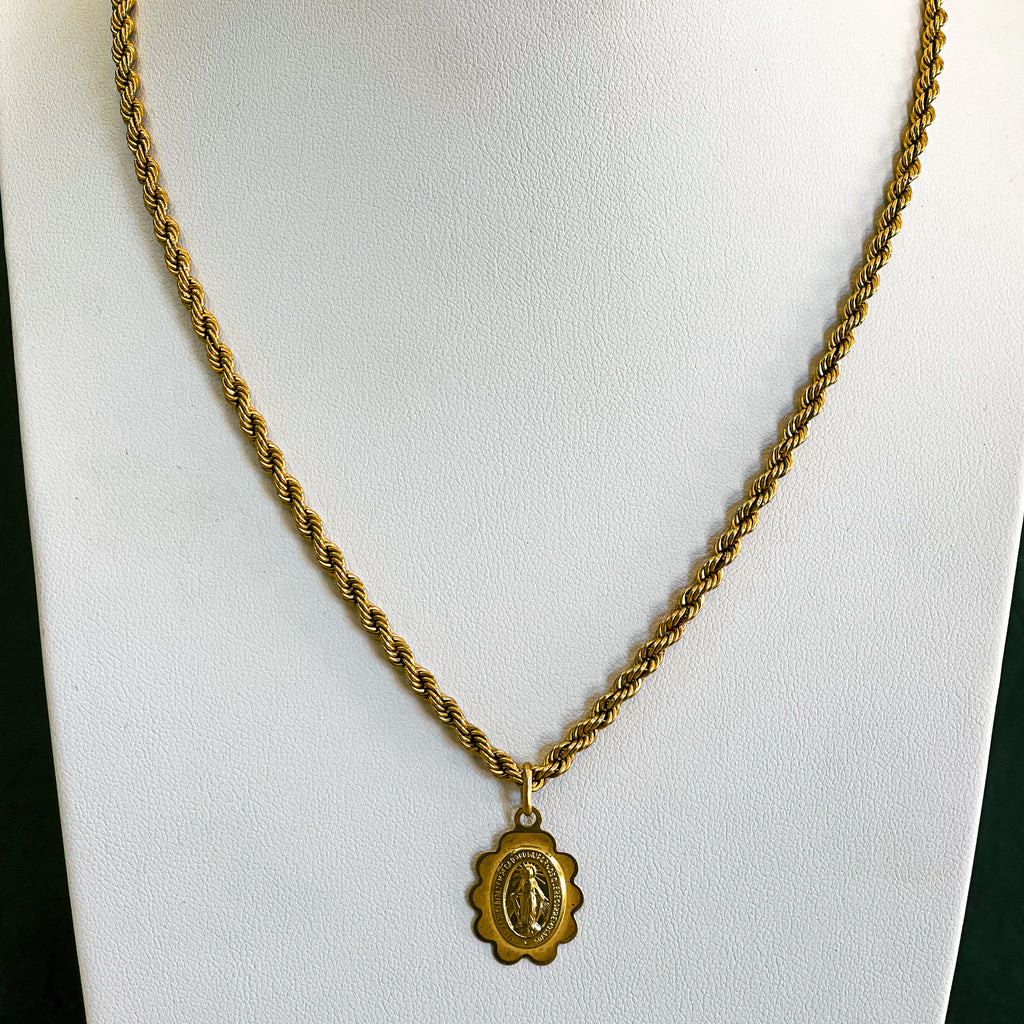 Collar Virgen de los rayos