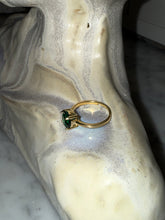 Cargar imagen en el visor de la galería, Anillo Silver Gold Plated Esmerald Ajustable
