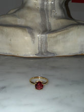 Cargar imagen en el visor de la galería, Anillo Silver Gold Plated Rubi Ajustable
