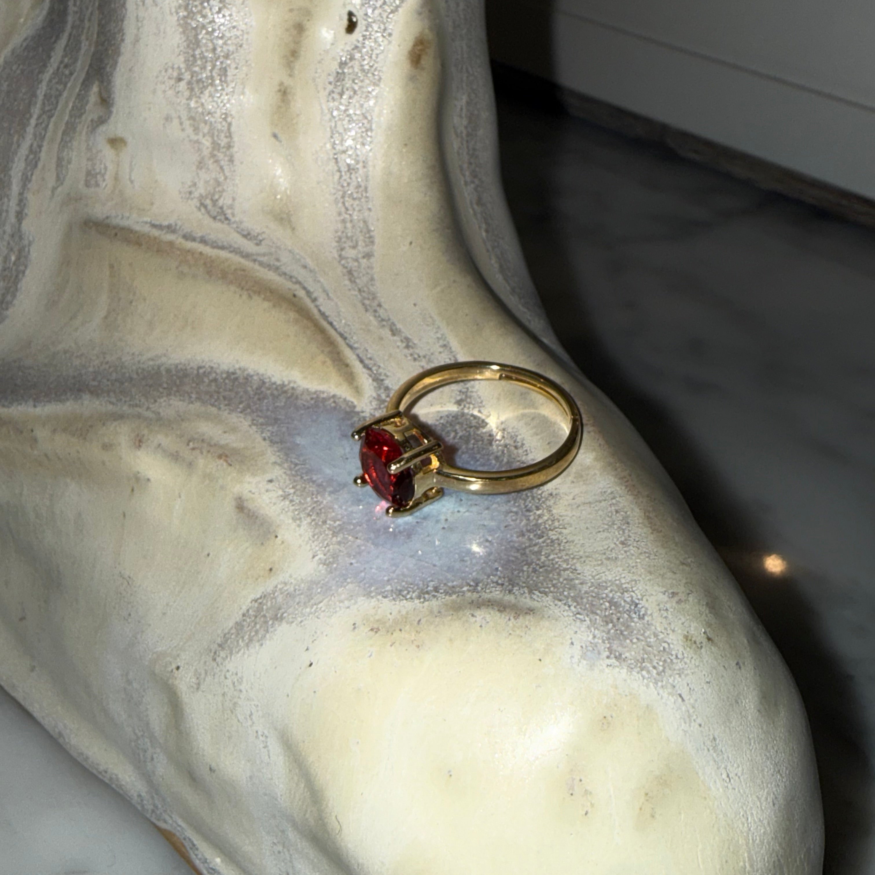 Anillo Silver Gold Plated Rubi Ajustable