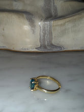 Cargar imagen en el visor de la galería, Anillo Silver Gold Plated Ajustable Turquoise
