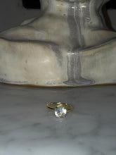 Cargar imagen en el visor de la galería, Anillo Silver Gold Plated Circón Ajustable
